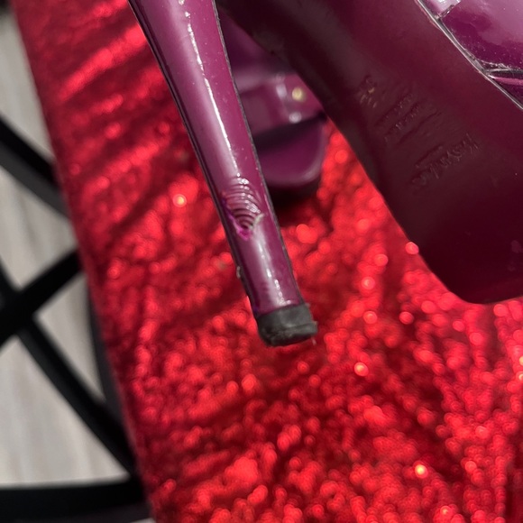 YVES SAINT LAURENT HEELS - Picture 8 of 10